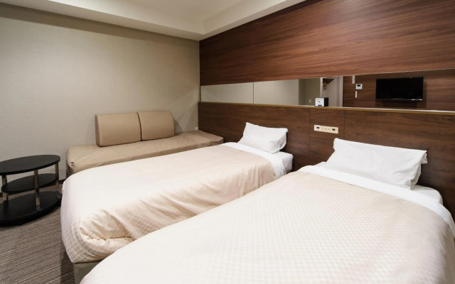 Osaka Fujiya Hotel