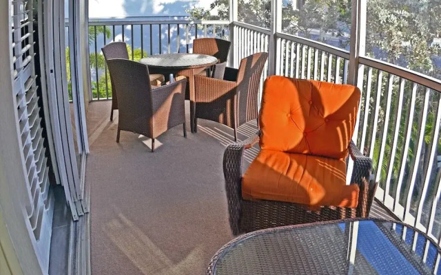 Holiday House 4
