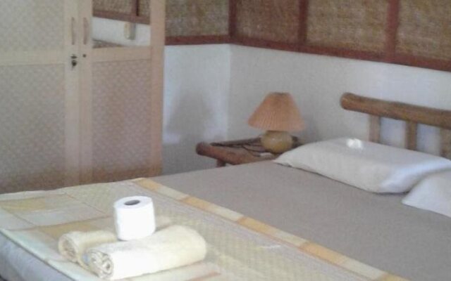 Chelles Guest House And Backpackers