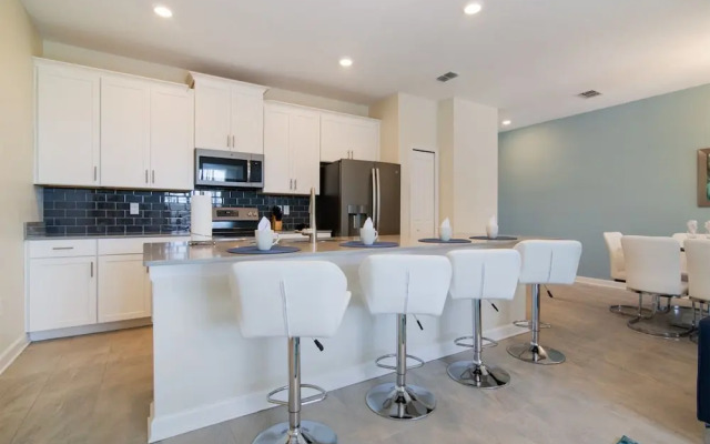 ChampionsGate 4BR 3BA Townhome