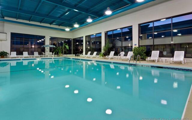 Holiday Inn Buffalo Amherst Hotel