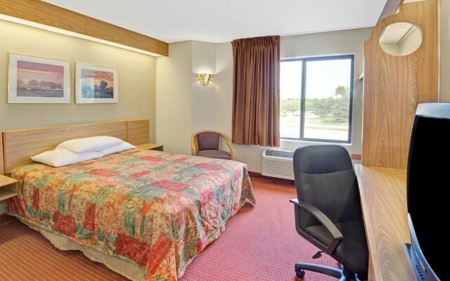 Days Inn Olathe Medical Center