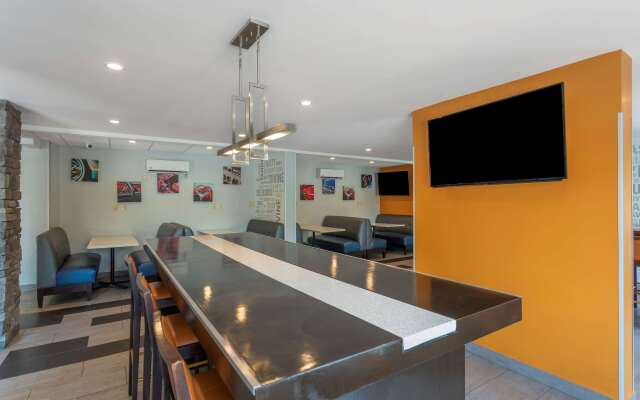 Best Western Plus Bowling Green
