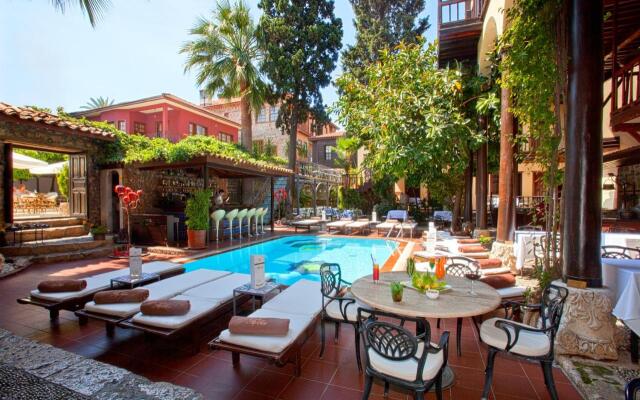 Comfortable Flat with Jacuzzi near Hadrian&apos;s Gate