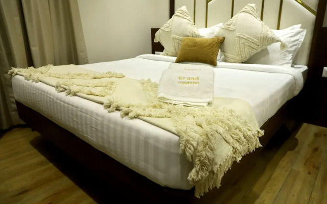 Hotel Grand Girdhar