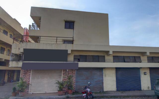 OYO Home 78031 Ar Rooms