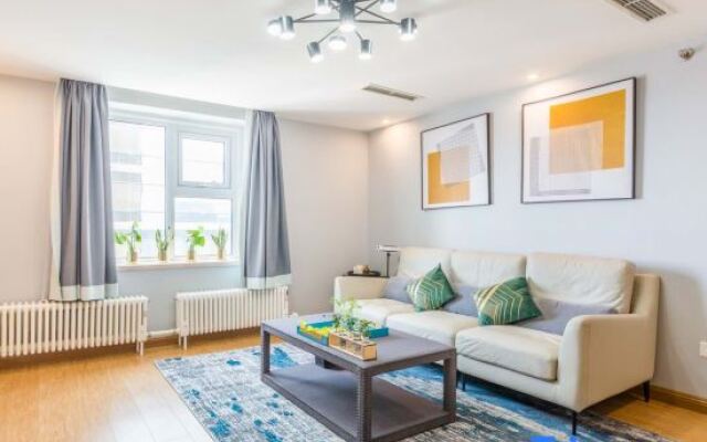 NO.8 Qing Ni Apartment(DL Railway Station Zhongshan Square Branch )