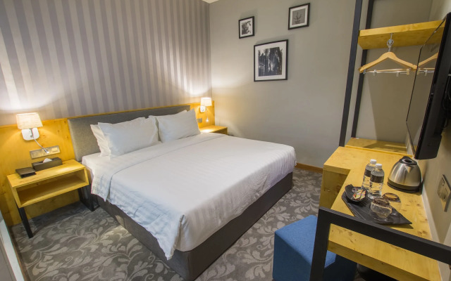 Redpine Boutique Hotel