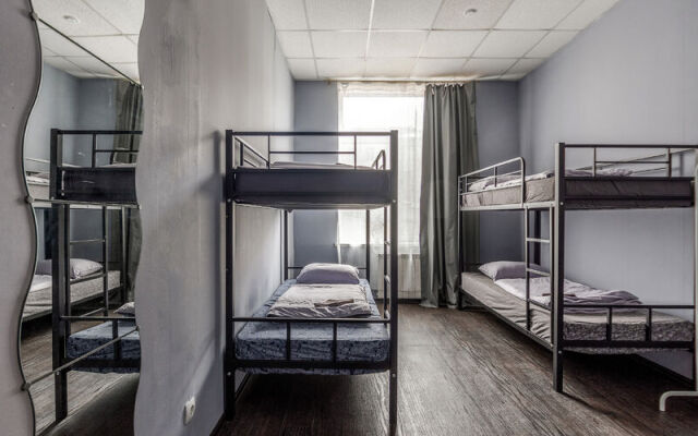 Hostel Terrace 10L