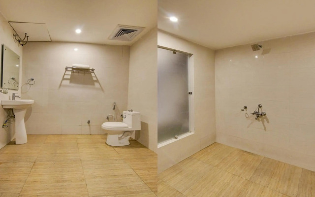 OYO Flagship 80495 Table And Talk