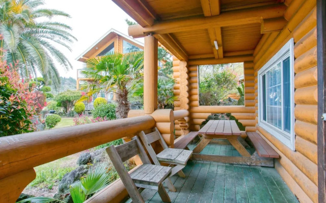Seogwipo Neulbada Pet Pension