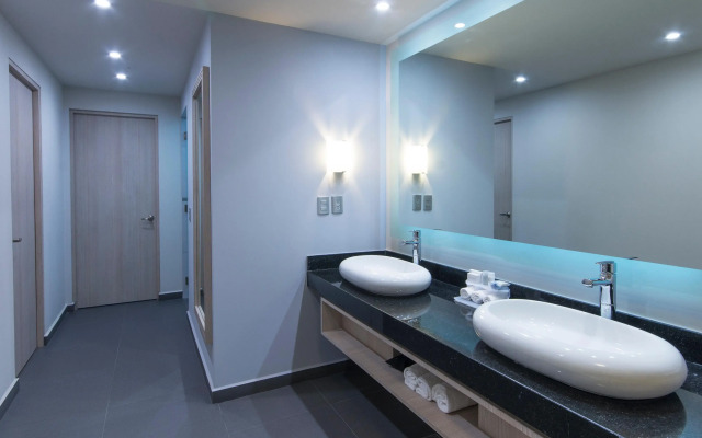 Holiday Inn Express Mexico - Toreo by IHG