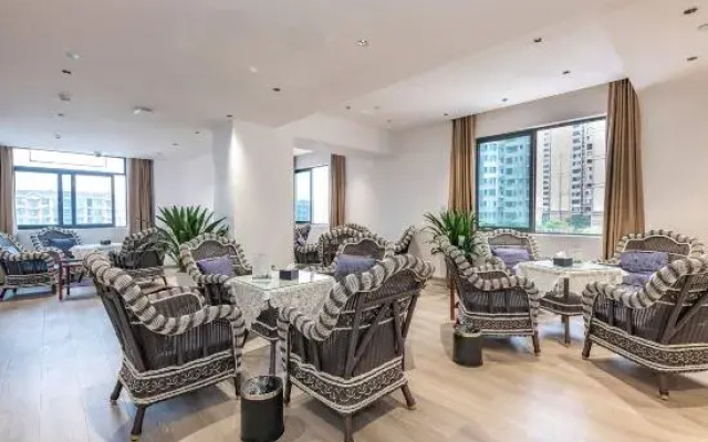 Rezen Select Hotel Guanghan Sanxingdui