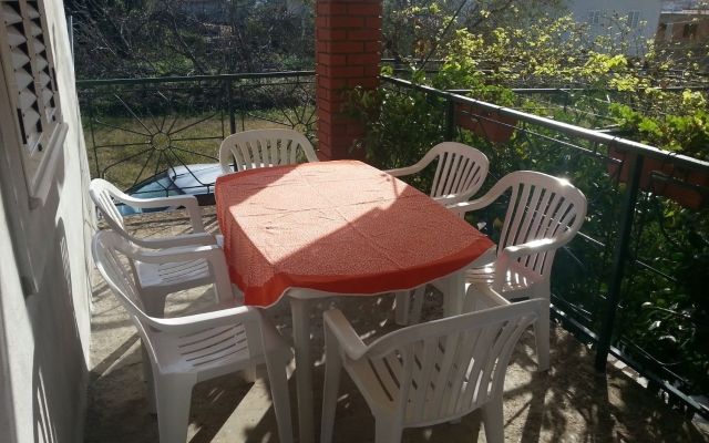 Holiday house Holiday Home Ante - 50 m from beach: Vinisce, Riviera Trogir