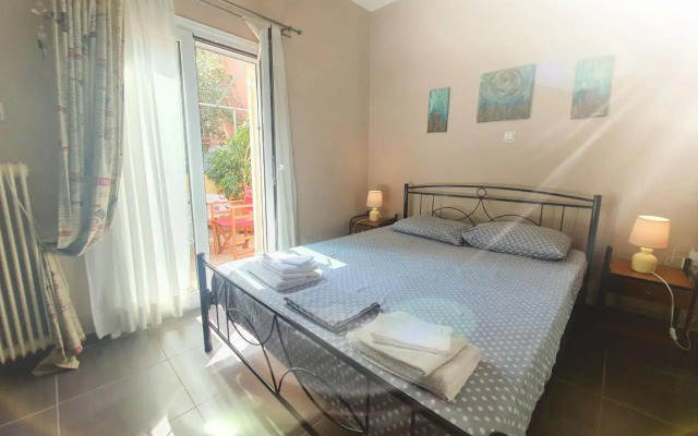 Ilias' cosy and relaxing apartment