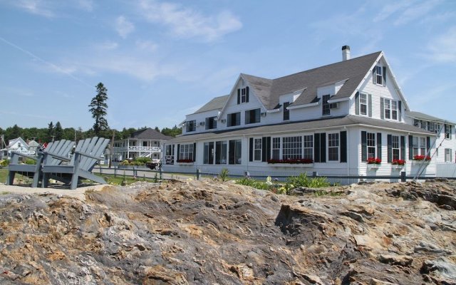 Bluebird Ocean Point Inn