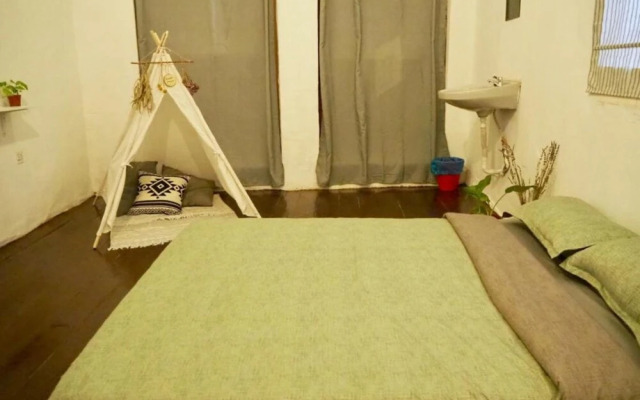 SPOT ON 90746 Vspace Guesthouse & Cafe