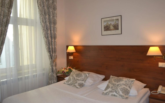 Polonia Hotel