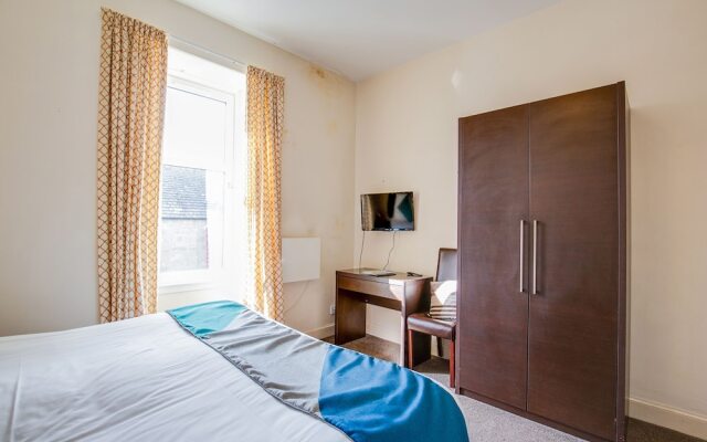 The Richmond Arms Hotel by OYO