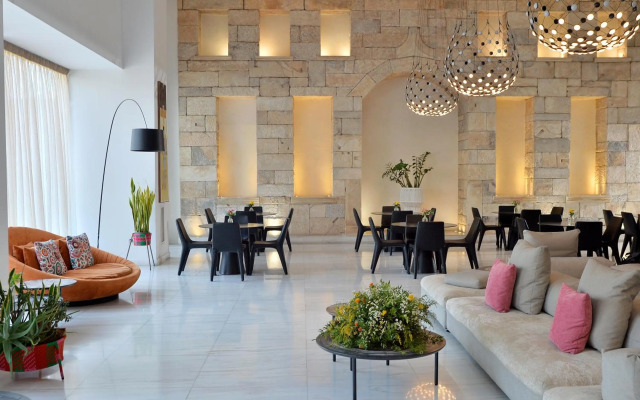 Athenaeum Grand Hotel