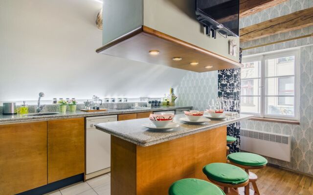 Old Town square APT by Michal&Friends