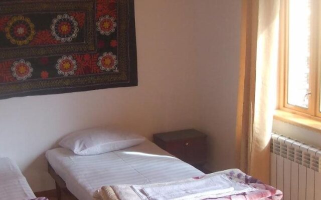 Sarrafon B&B