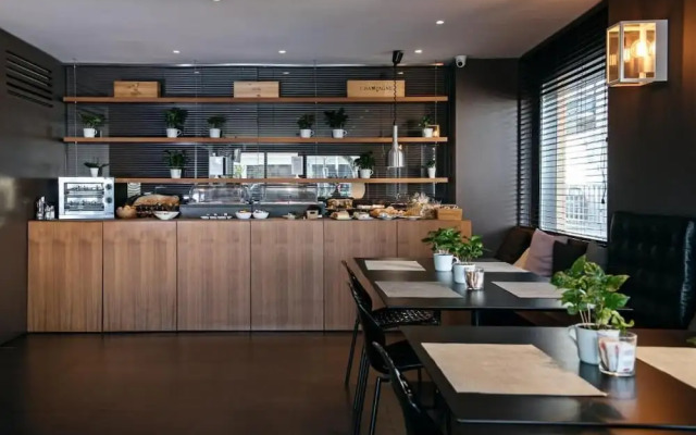Hotel Salus