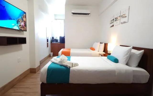 Voyager Sun & Reef Hotel