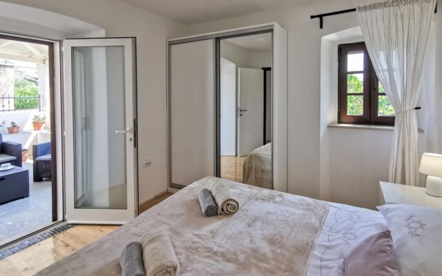 Amazing Home in Polje With Wifi and 2 Bedrooms