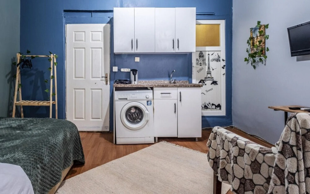 Cozy and Central Studio Flat in Beyoglu