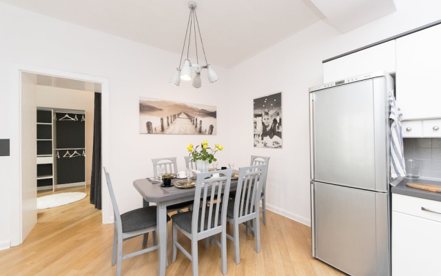 Spacious apartment in Old Town p4you pl