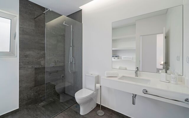 Beautiful Modern Villa in Calheta – CalhetaScape