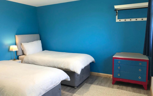 Kingfisher Glamping Cabin