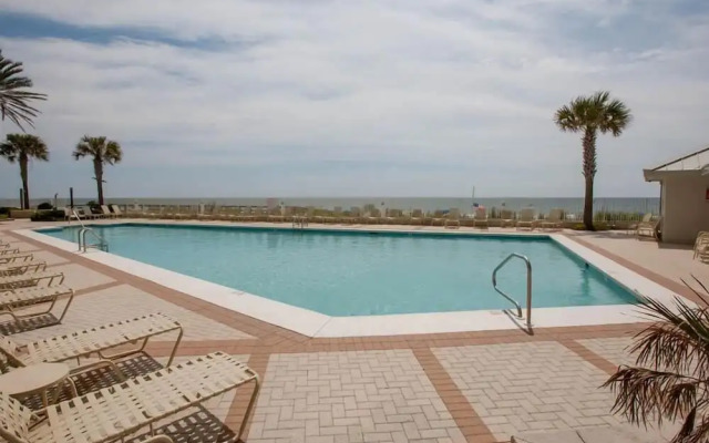 Pelican Pointe 805