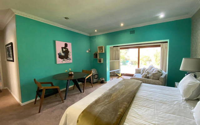 The Ridgeback, 4 Bedroom House Bryanston