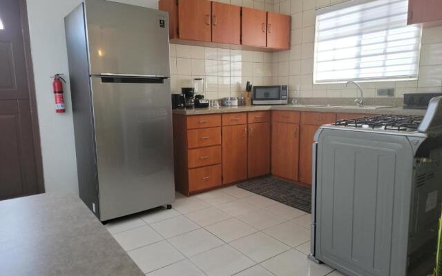 Roncado Cheerful-3 Bedroom Home Aruba