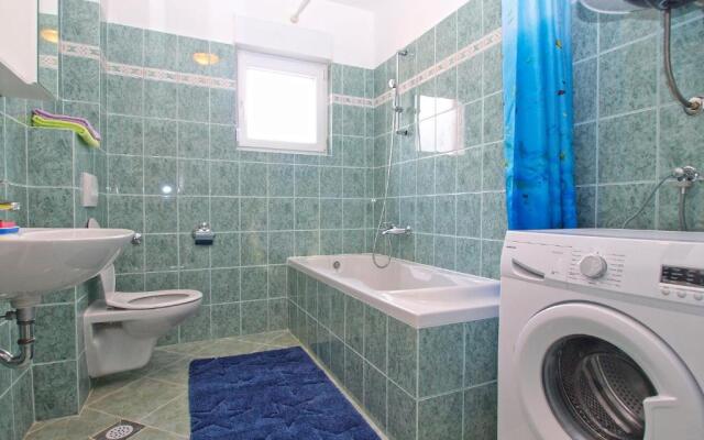 Apartments Antun 1237
