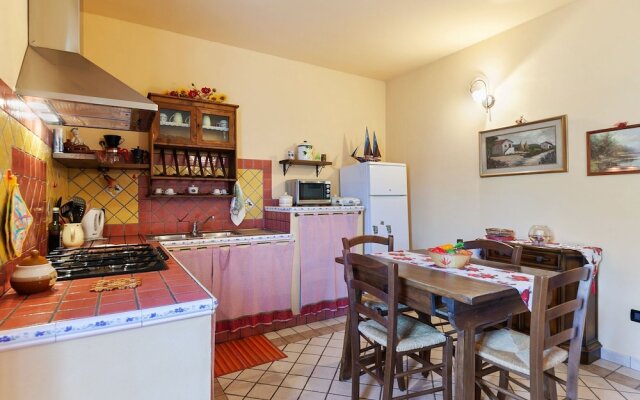 Lovely Holiday Home in Chianni With Swimming Pool