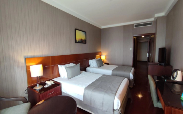 Ilkbal Deluxe Hotel & Spa