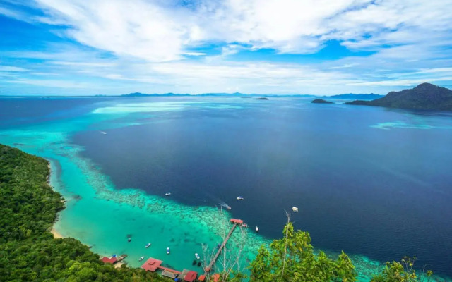 Wing Tat Grand Hotel