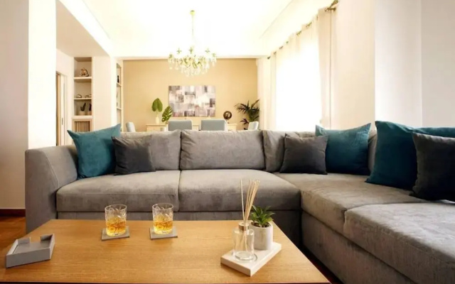 ew Thission Luxury Apartment