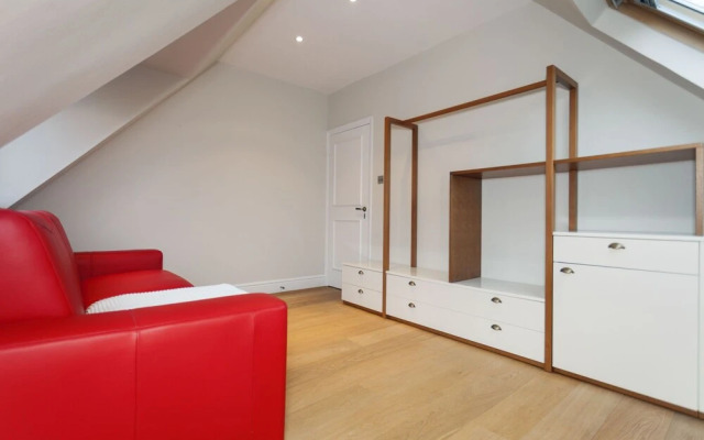 Hampstead Enjoy the Exclusive Atmosphere