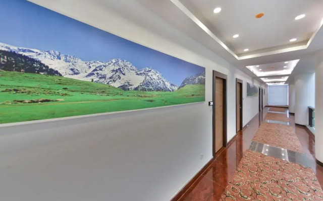 Golden Tulip Kashmir