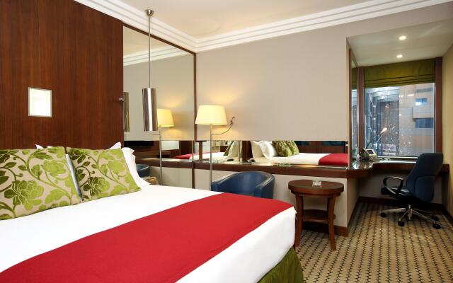 Radisson Blu Hotel and Convention Center, Riyadh Minhal