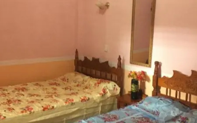 Lino Perez Street Rooms