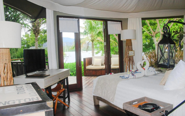 Menjangan Dynasty Resort