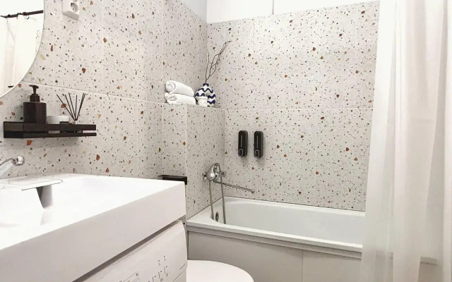 Nearby Studio at 54 Universitetskaya Embankment