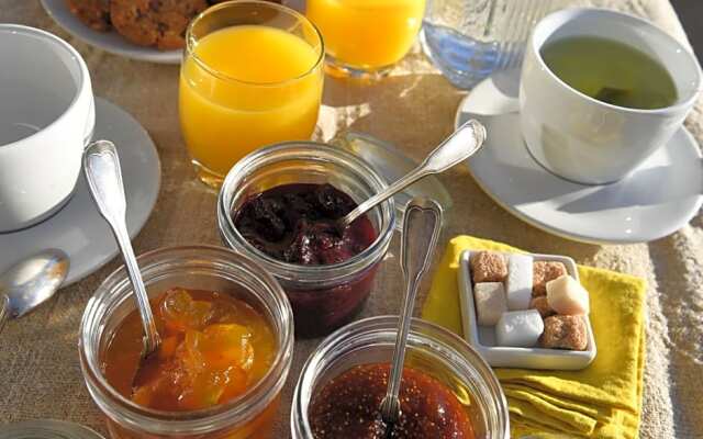 La Maison De Bécaras