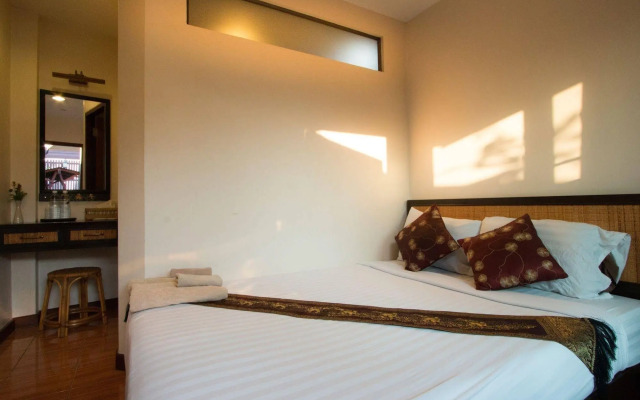 Pannee Lodge Khaosan (SHA Plus)