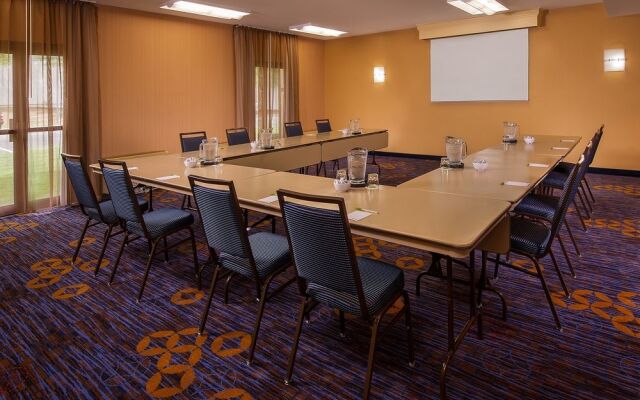 Courtyard Richmond West